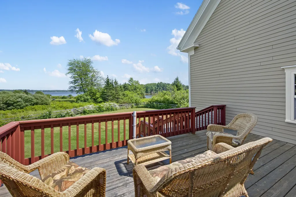 88 Main Street Milbridge ME 04658