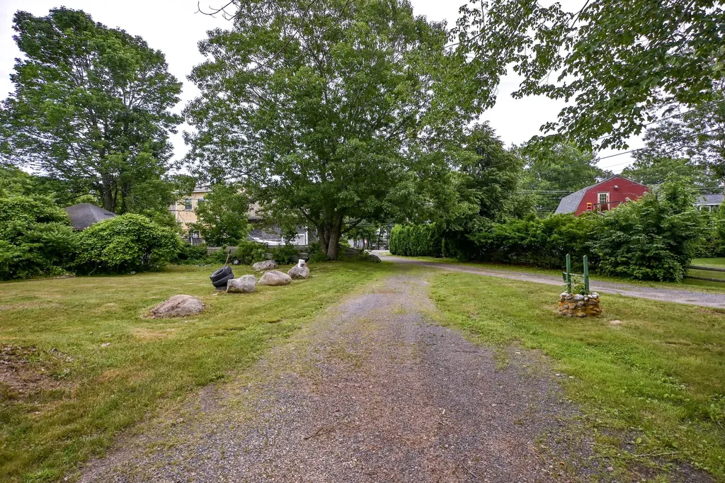 3 Sonnys Lane York ME 03909