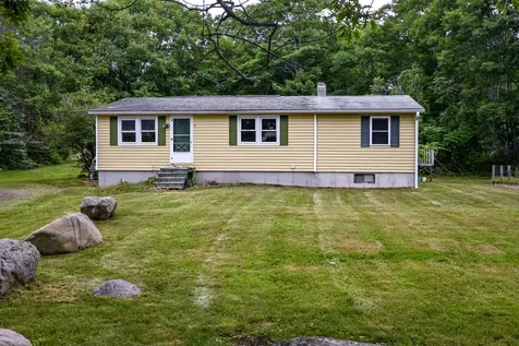3 Sonnys Lane York ME 03909