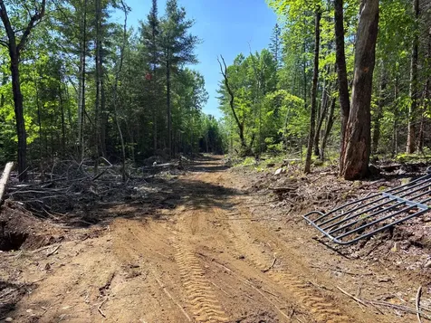 139 Wildlife Lane New Sharon ME 04955