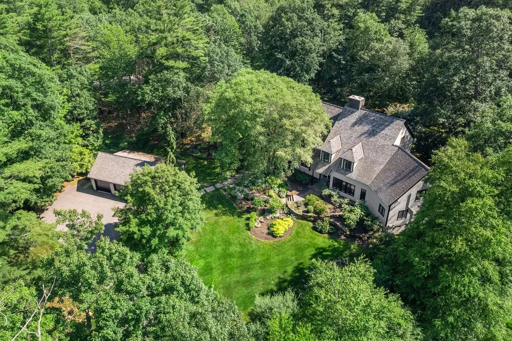 17 Pepperell Way York ME 03909