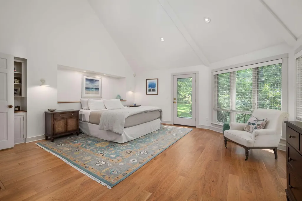 17 Pepperell Way York ME 03909