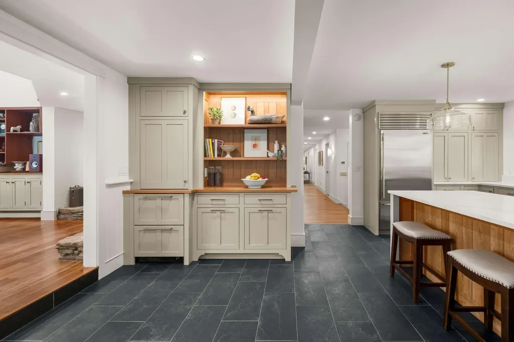 17 Pepperell Way York ME 03909
