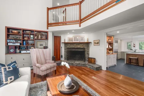 17 Pepperell Way York ME 03909