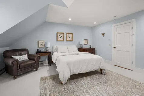 17 Pepperell Way York ME 03909