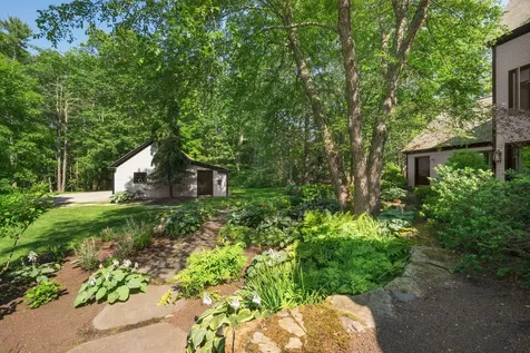 17 Pepperell Way York ME 03909