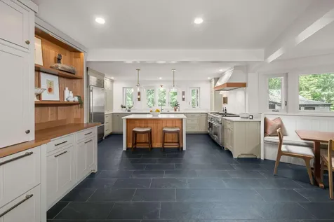 17 Pepperell Way York ME 03909