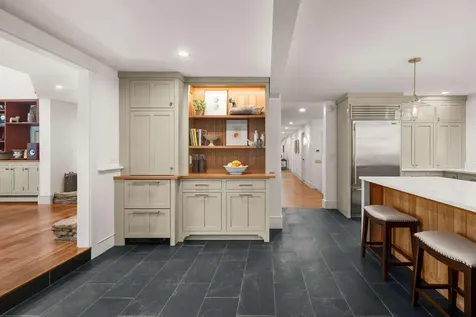 17 Pepperell Way York ME 03909