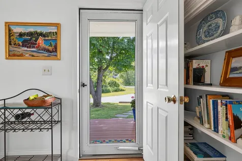 17 Woodside Meadow Road York ME 03909