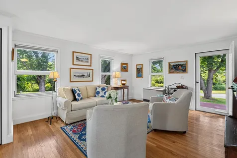 17 Woodside Meadow Road York ME 03909