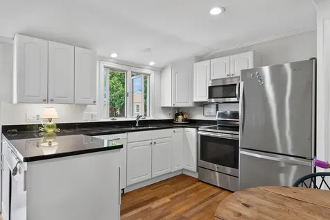17 Woodside Meadow Road York ME 03909