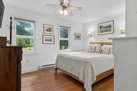 17 Woodside Meadow Road York ME 03909