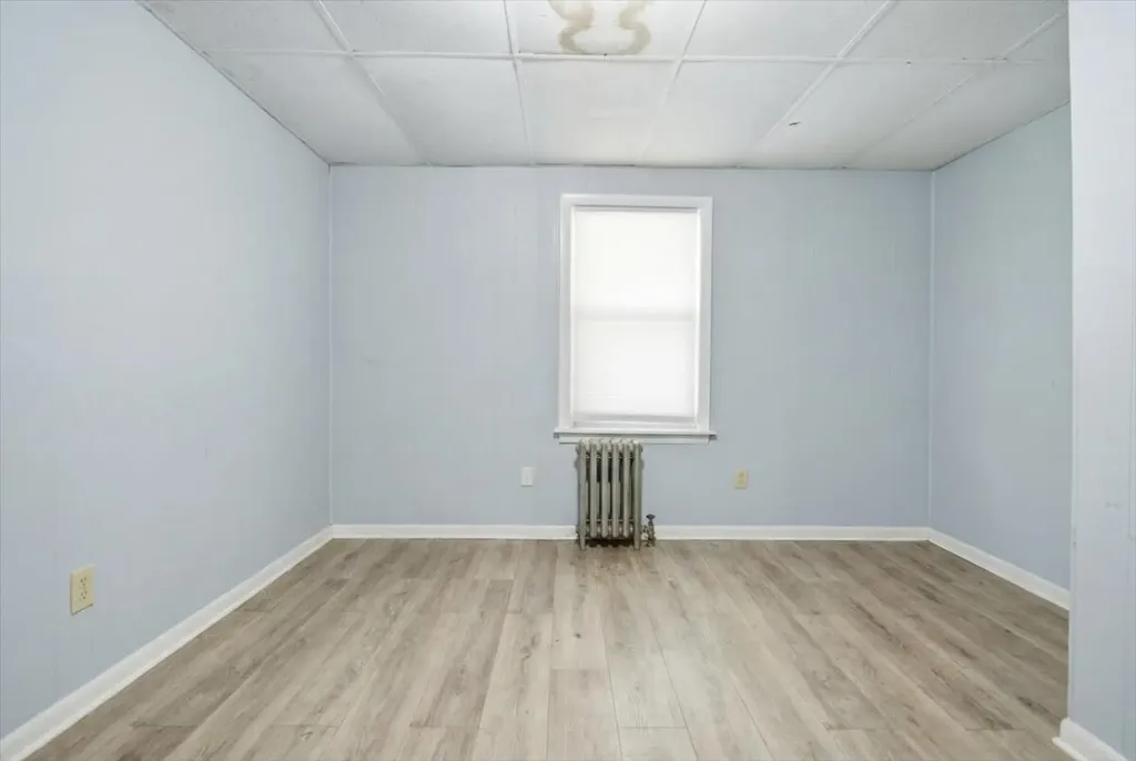 28 Eaton Street Lewiston ME 04240