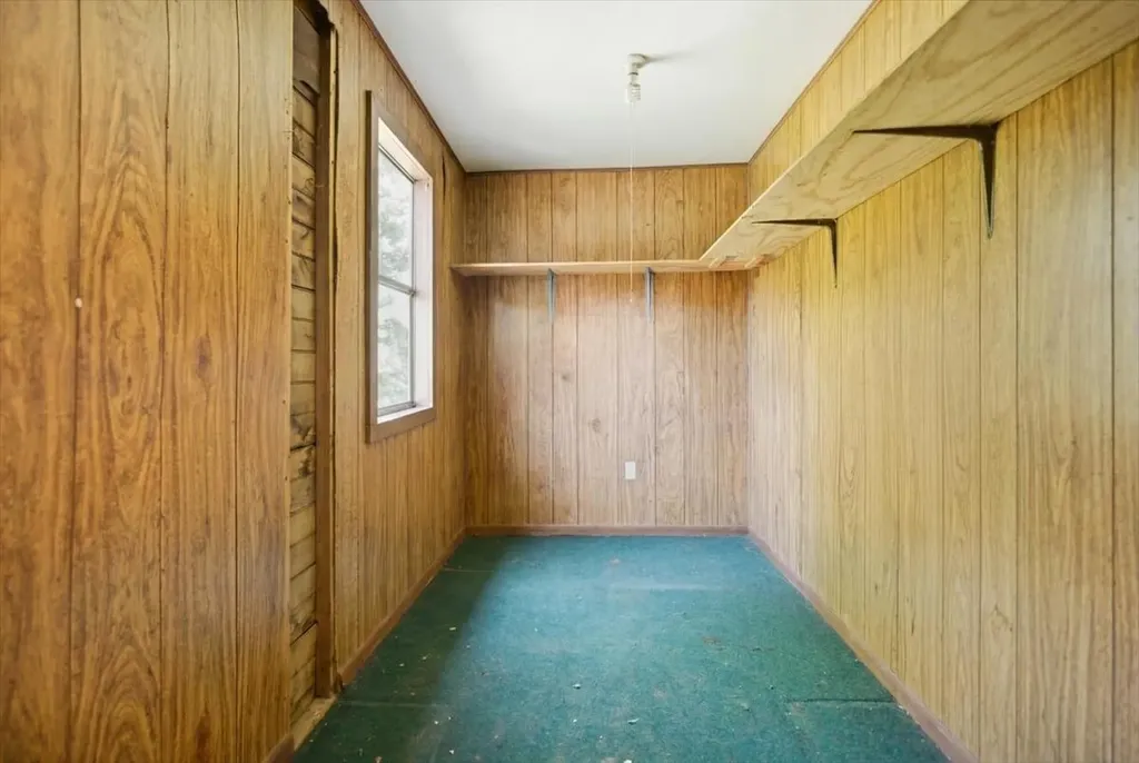 28 Eaton Street Lewiston ME 04240