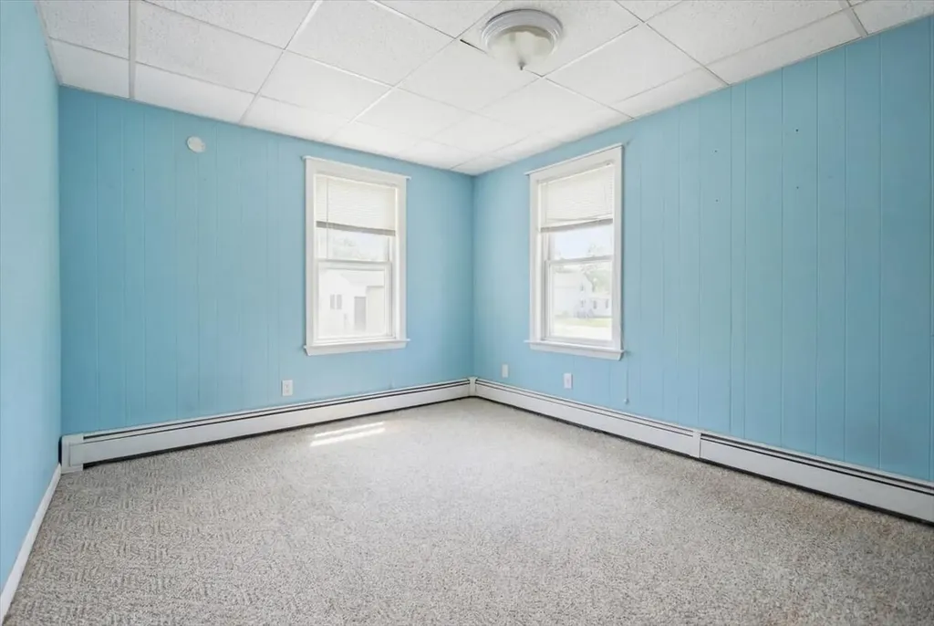 28 Eaton Street Lewiston ME 04240