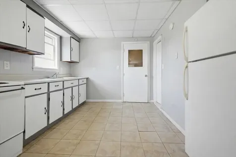 28 Eaton Street Lewiston ME 04240