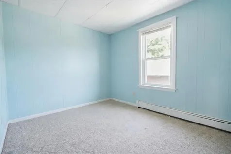 28 Eaton Street Lewiston ME 04240