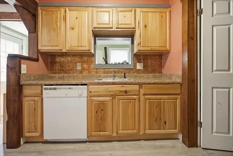 28 Eaton Street Lewiston ME 04240