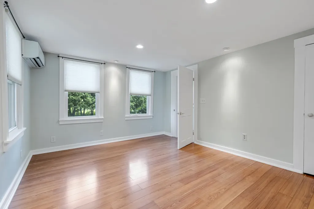 142 River Road Bowdoinham ME 04008