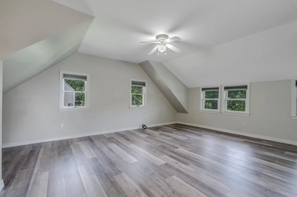142 River Road Bowdoinham ME 04008