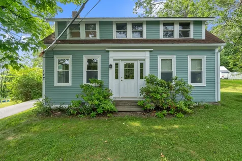 142 River Road Bowdoinham ME 04008
