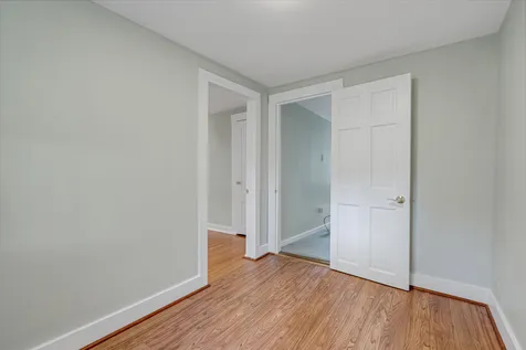 142 River Road Bowdoinham ME 04008