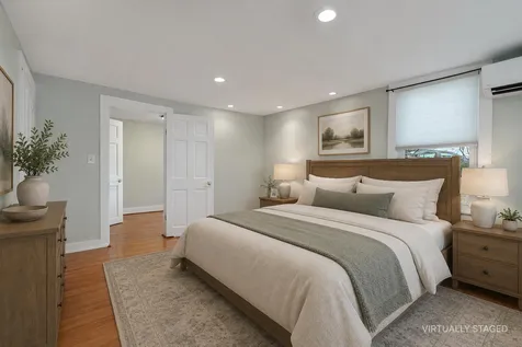 142 River Road Bowdoinham ME 04008