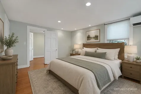 142 River Road Bowdoinham ME 04008