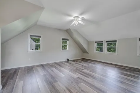 142 River Road Bowdoinham ME 04008