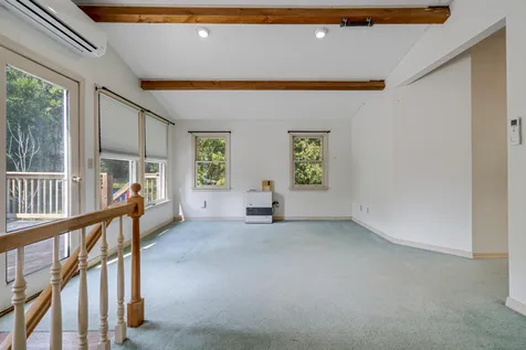 142 River Road Bowdoinham ME 04008