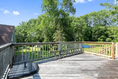 142 River Road Bowdoinham ME 04008