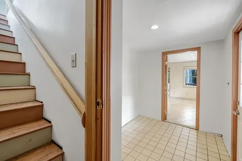 142 River Road Bowdoinham ME 04008