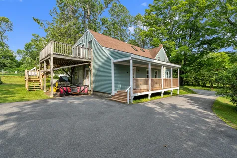 142 River Road Bowdoinham ME 04008