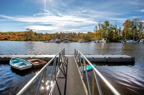 142 River Road Bowdoinham ME 04008
