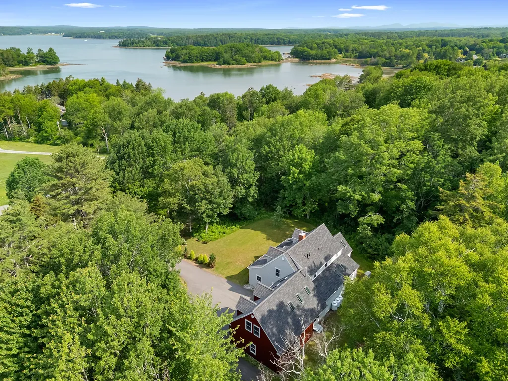 645 Wallston Road Saint George ME 04860