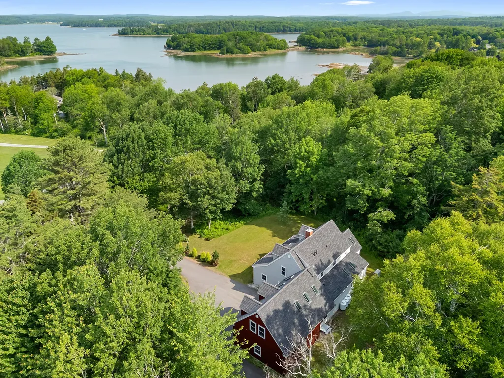 645 Wallston Road Saint George ME 04860