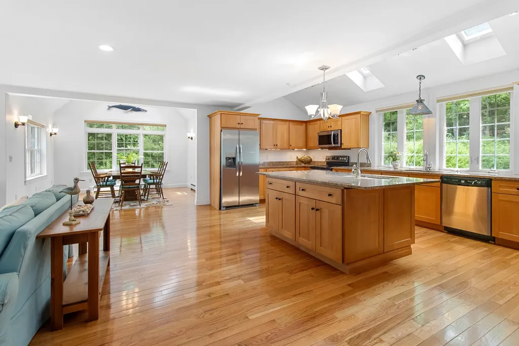 645 Wallston Road Saint George ME 04860