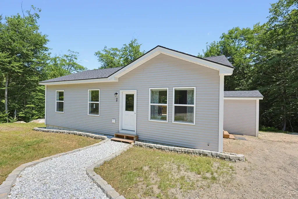 98 Walter Hill Road Naples ME 04055