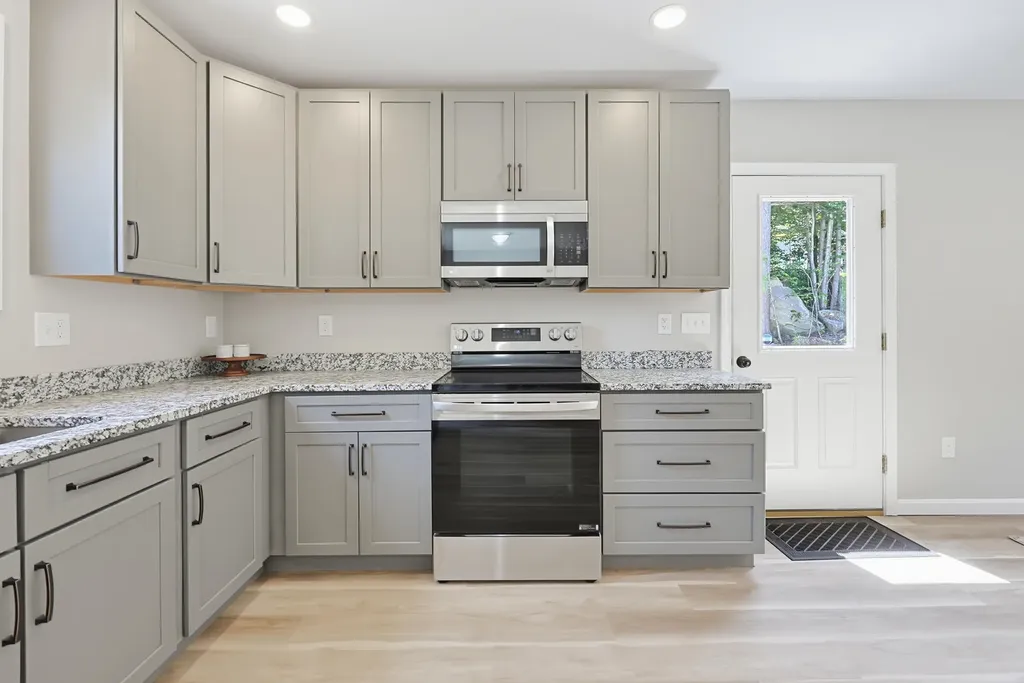 98 Walter Hill Road Naples ME 04055
