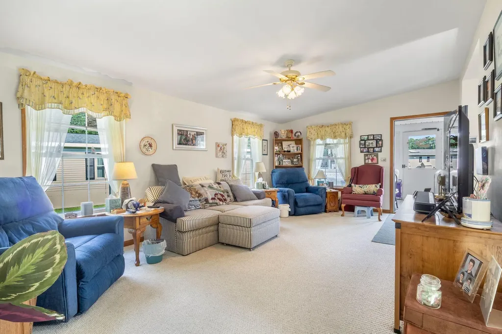 56 Brookside Circle Ogunquit ME 03907