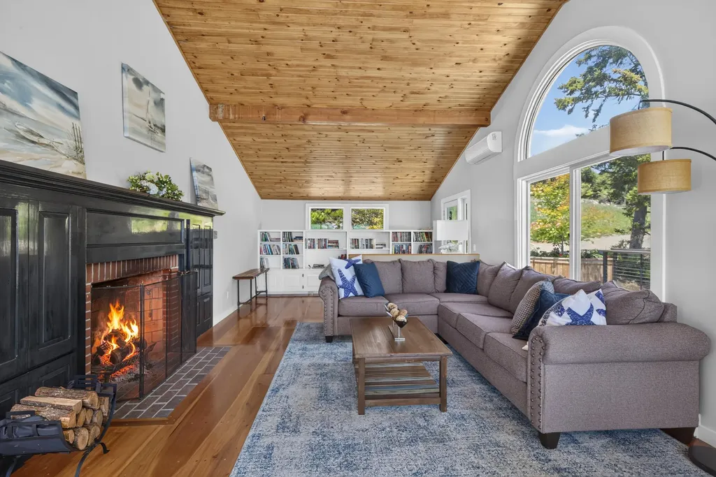 118 East Shore Drive Islesboro ME 04848