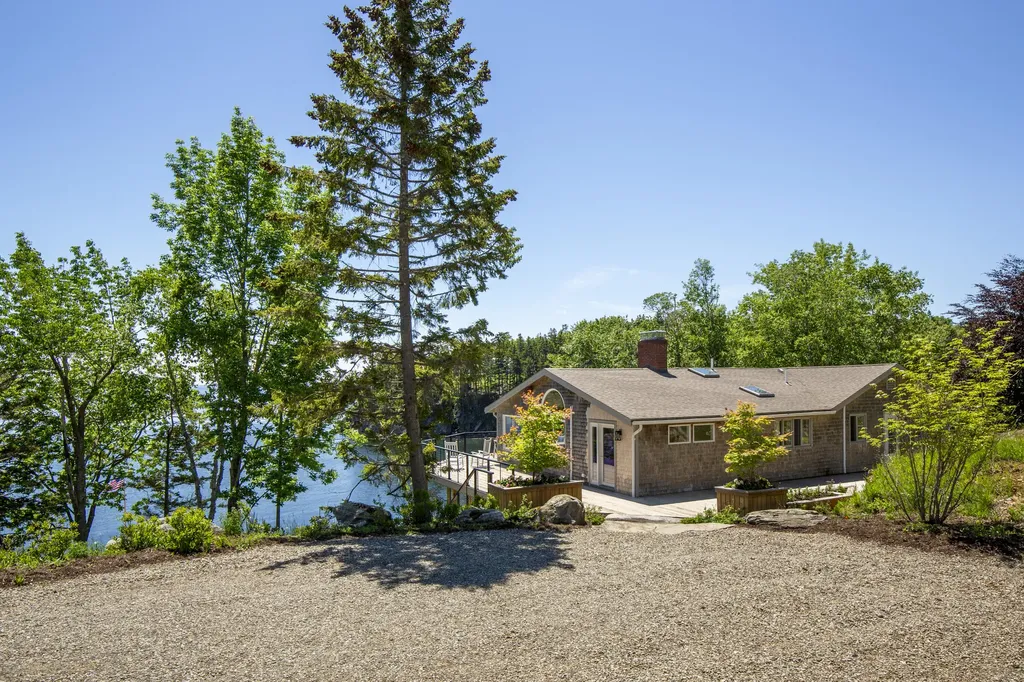 118 East Shore Drive Islesboro ME 04848