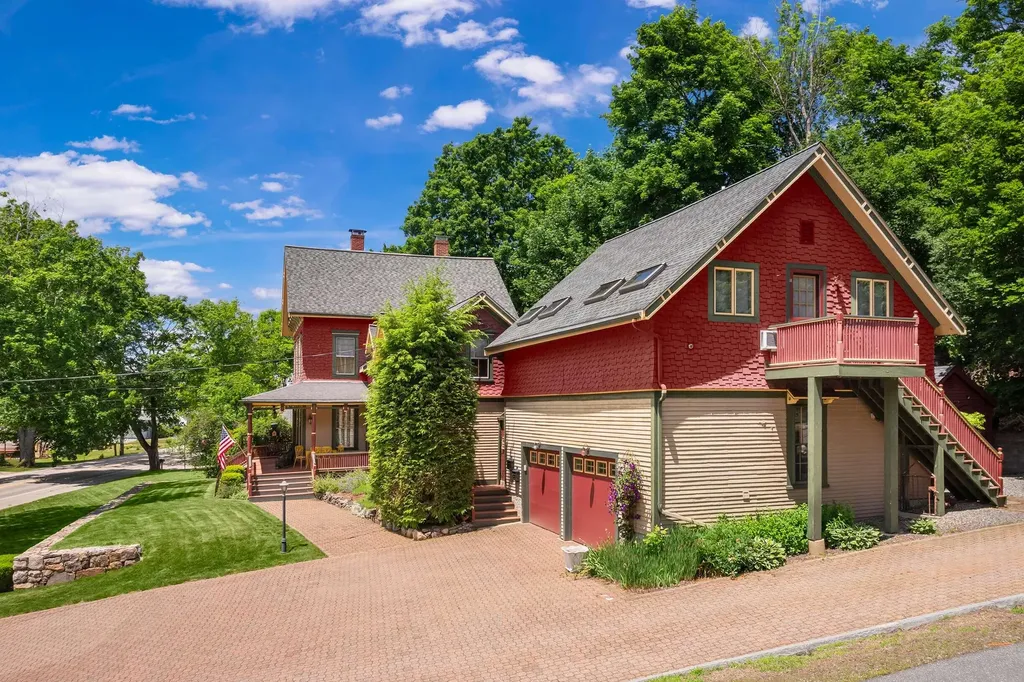88 York Street York ME 03909