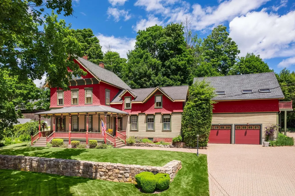 88 York Street York ME 03909