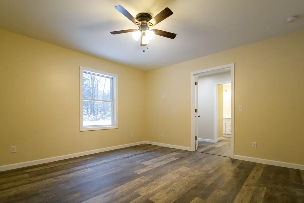 28 Jacques Lane Oakland ME 04963