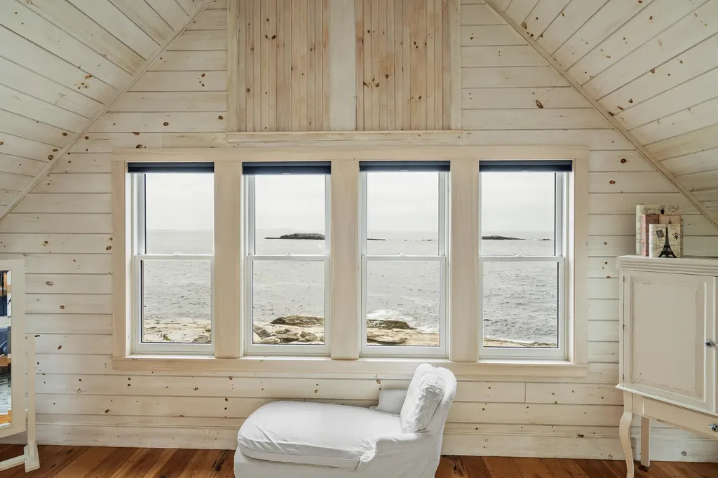 54 Mcfarland Shore Road Bristol ME 04554