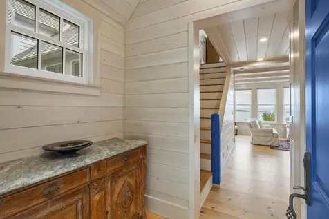 54 Mcfarland Shore Road Bristol ME 04554