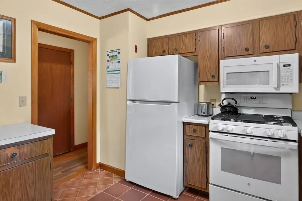 28 Marine Street Winterport ME 04496