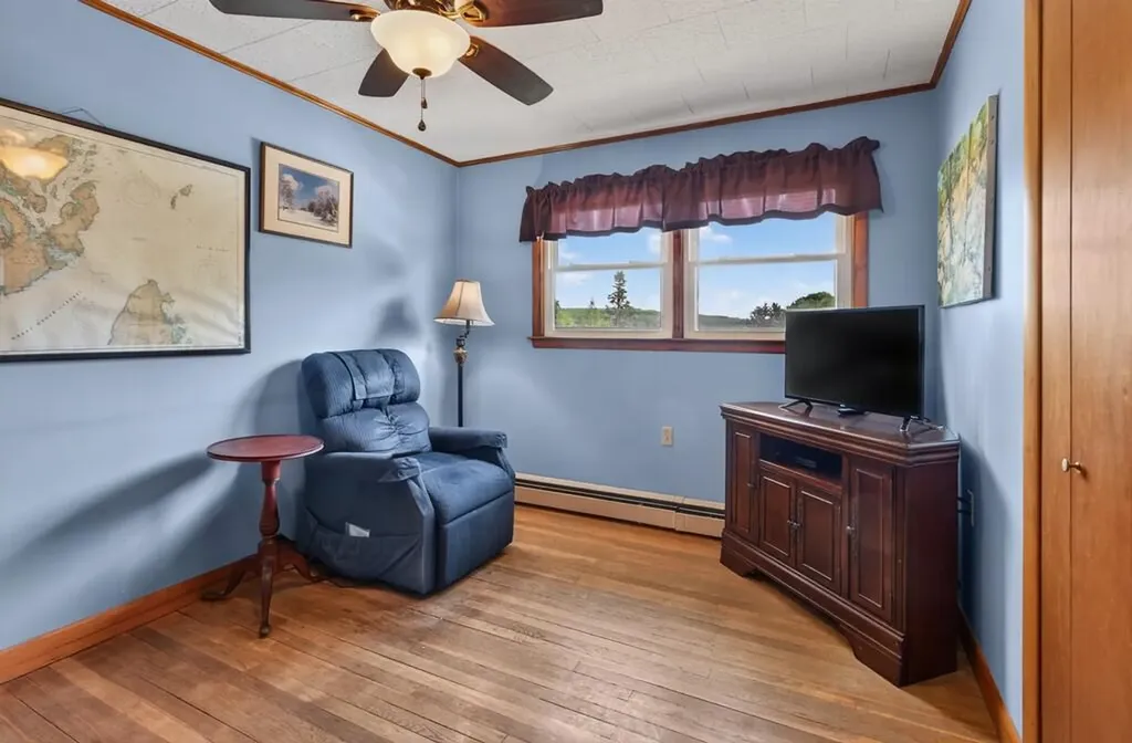 28 Marine Street Winterport ME 04496