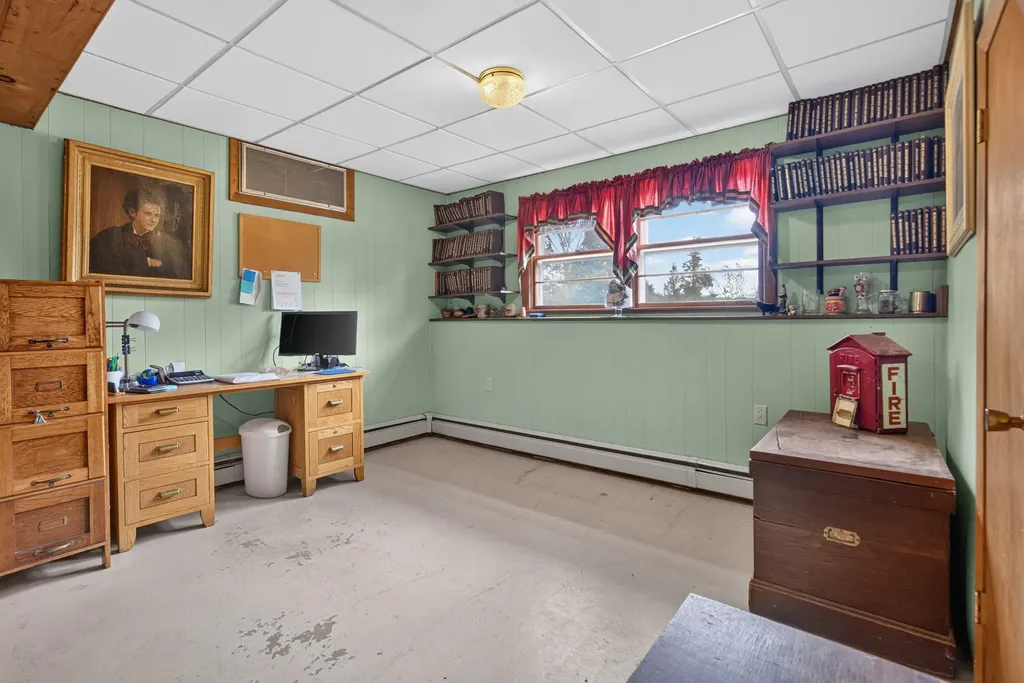 28 Marine Street Winterport ME 04496